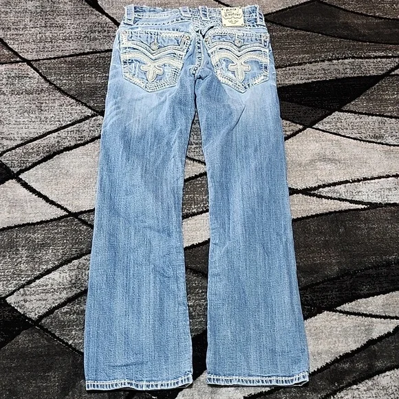 ROCK REVIVAL JARROW EMBROIDERED FLEUR-DE-LIS  FAUX-FLAP BOOT-LEG DENIM JEAN - Picture 4 of 15